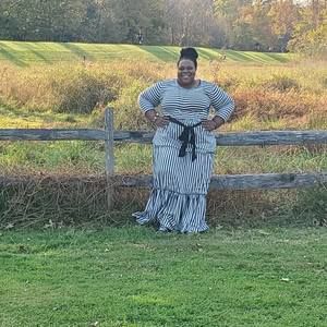 Meet your Posher, Cisely